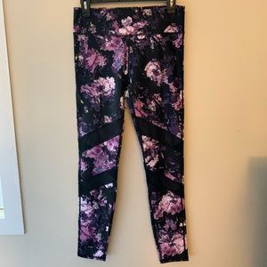 Fabletics women’s floral leggings small